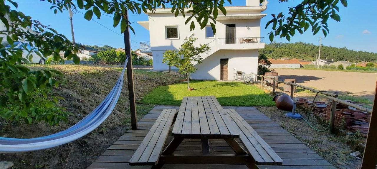 Charming Country House Ourém Esterno foto
